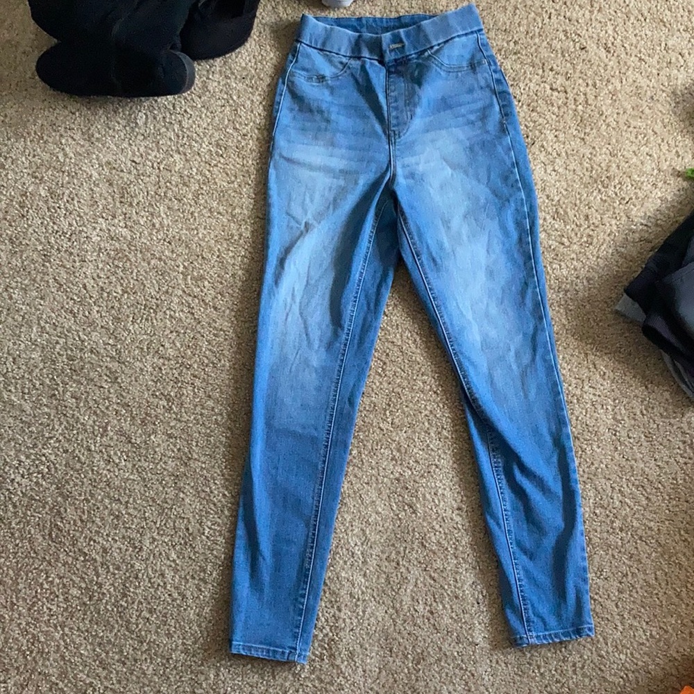 Super high waisted jeans